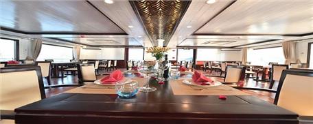 Du thuyền Sapphire Hạ Long